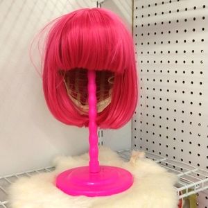Ladies fuchsia hot pink Bob wig